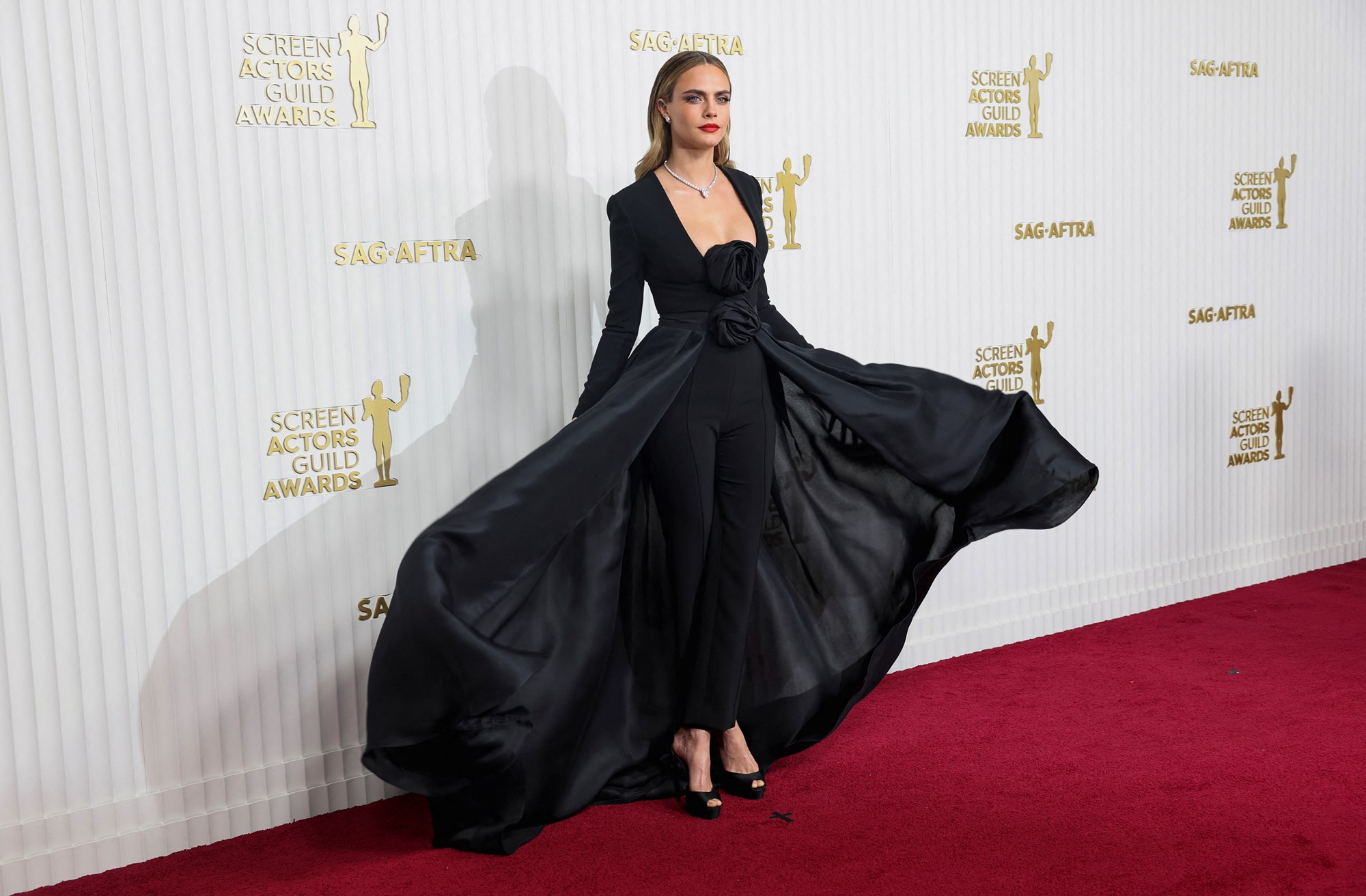 Best Outfit on The Red Carpet at The 2023 Sag Awards