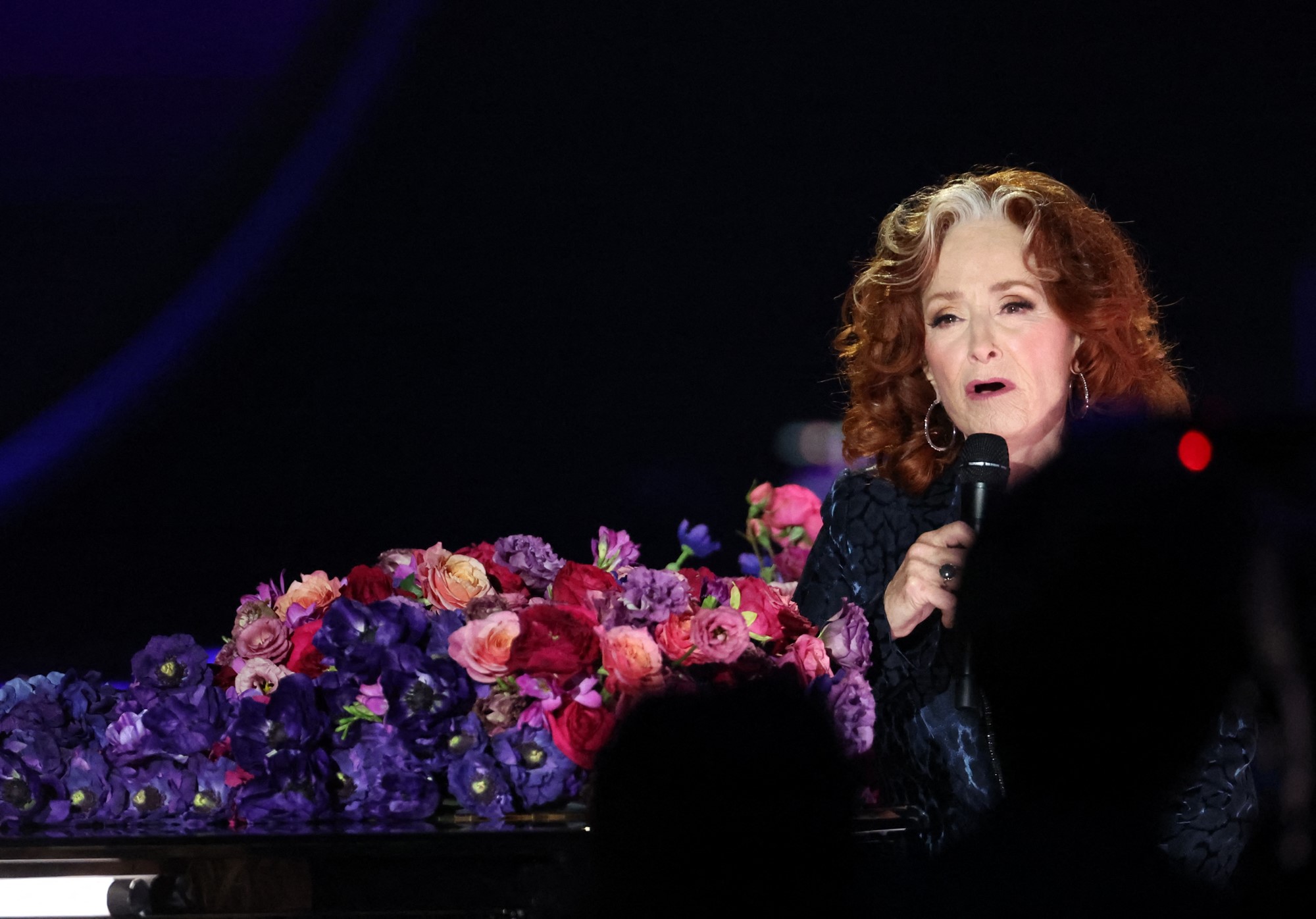 Bonnie Raitt on stage