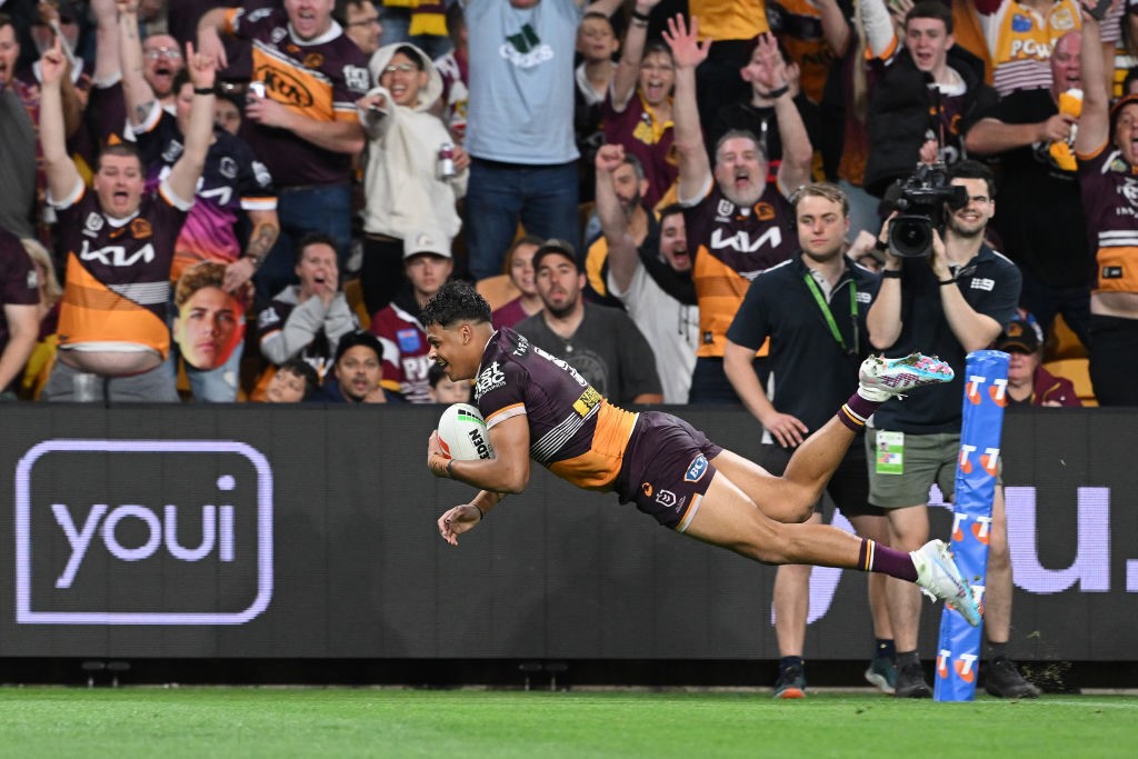 Brisbane Broncos beat Melbourne Storm at Lang Park for first time since  2009, booking NRL preliminary final spot - ABC News