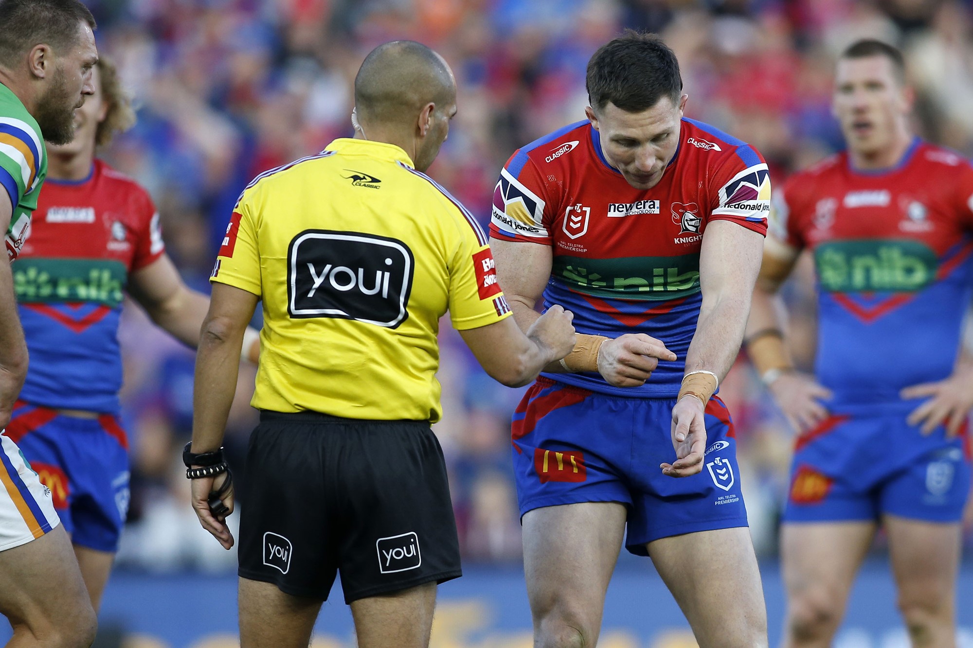 Newcastle Knights win extra-time thriller as Canberra Raiders Jack Wighton reported for biting in NRL elimination final