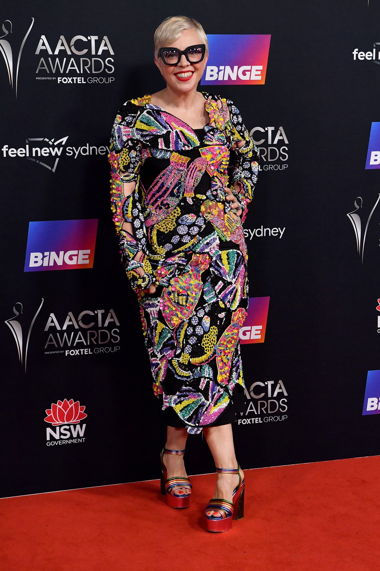 Catherine smiles on the red carpet.