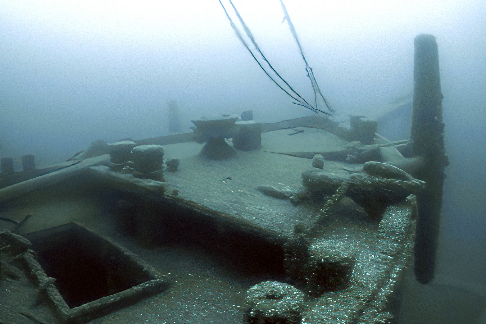 A screenshot of an underwater shipwreck video.