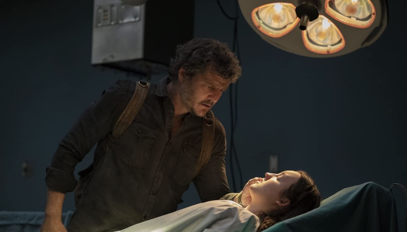 Pedro Pascal and Bella Ramsay ina  still from HBO's The Last of US