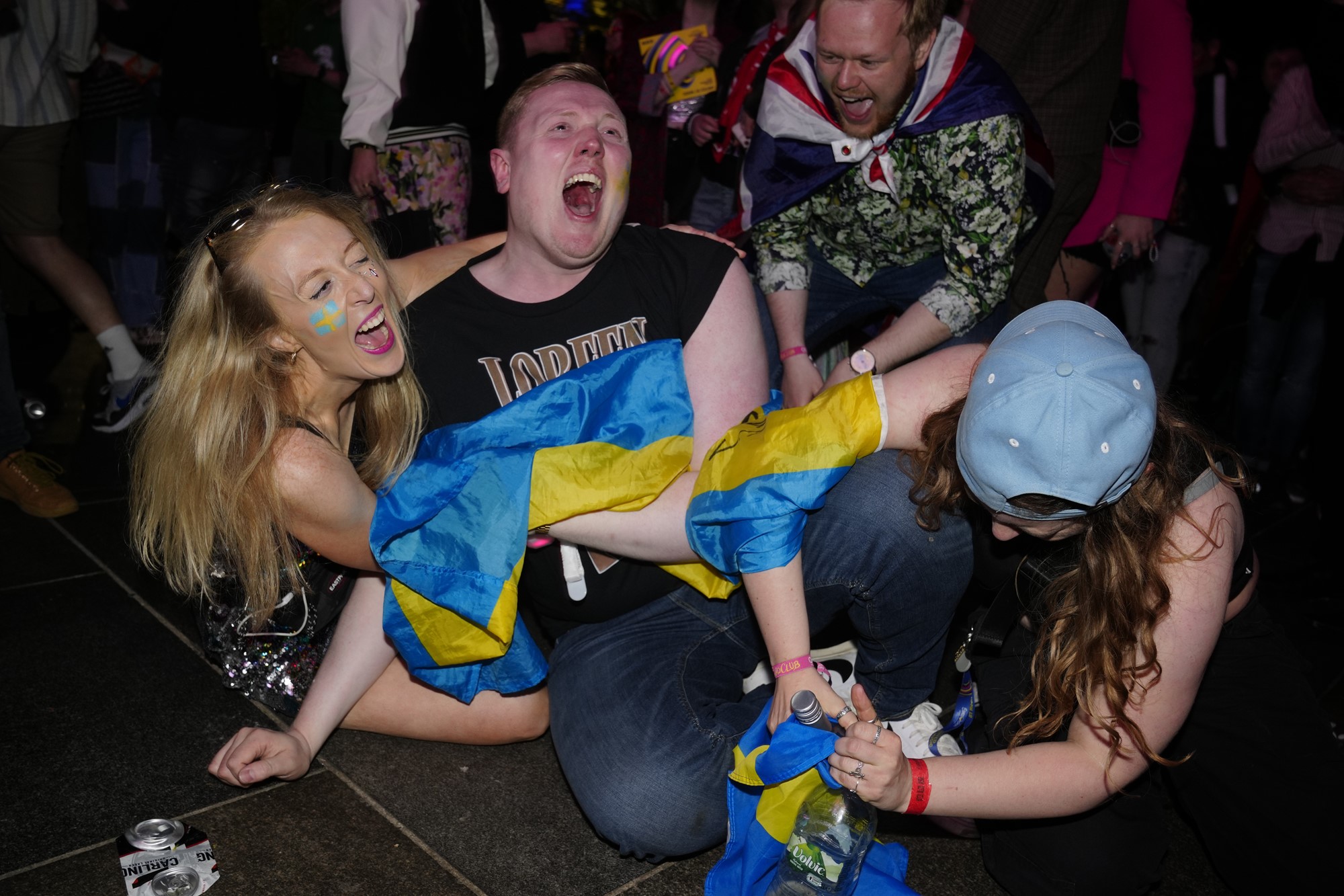 Swedish fans celebragte in the Fan Zone in Liverpool after the Eurovision Song Contest